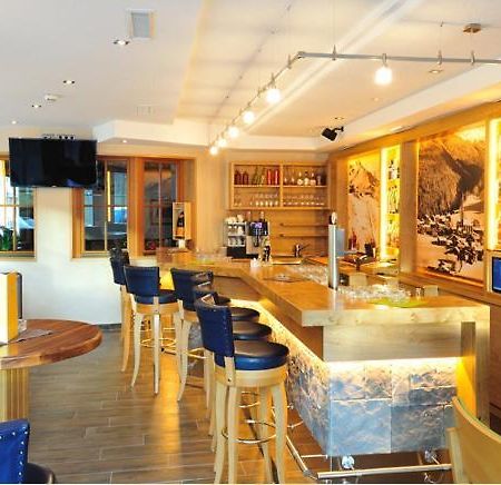Hotel Garni Castel B&B Ischgl Ngoại thất bức ảnh