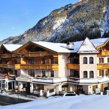Hotel Garni Castel B&B Ischgl Ngoại thất bức ảnh
