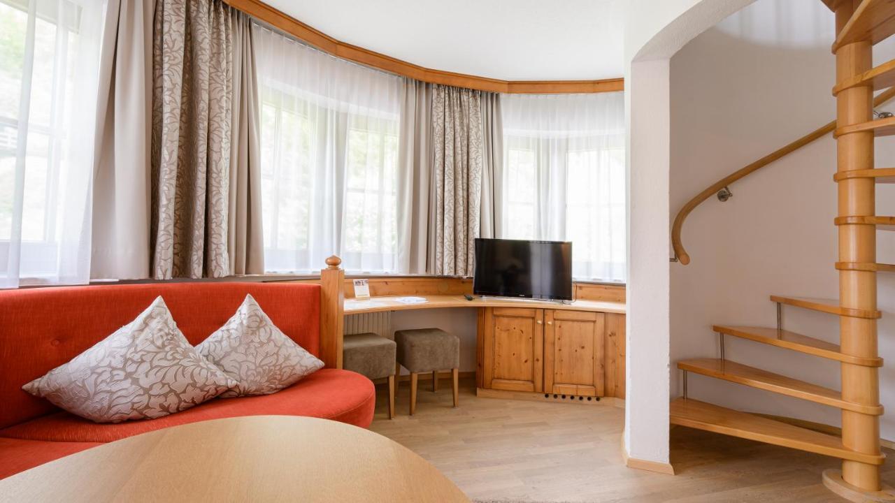 Hotel Garni Castel B&B Ischgl Ngoại thất bức ảnh