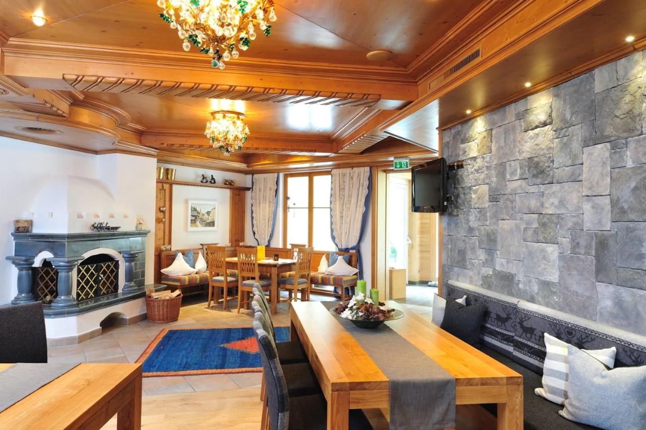 Hotel Garni Castel B&B Ischgl Ngoại thất bức ảnh