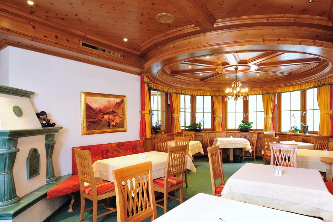 Hotel Garni Castel B&B Ischgl Ngoại thất bức ảnh